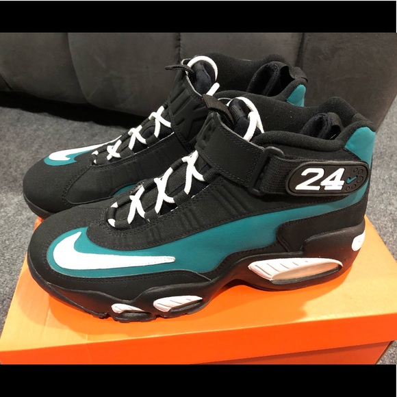 Nike Air Griffey Max 1 Freshwater Training Shoes - Picture 2 of 9
